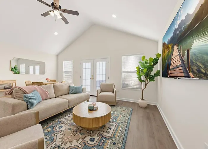 Canal Inn-king-cajun Luxury-near Downtown-chic Holiday home