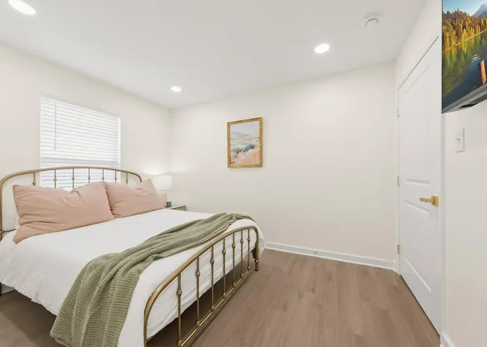 Holiday home Canal Inn-king-cajun Luxury-near Downtown-chic *